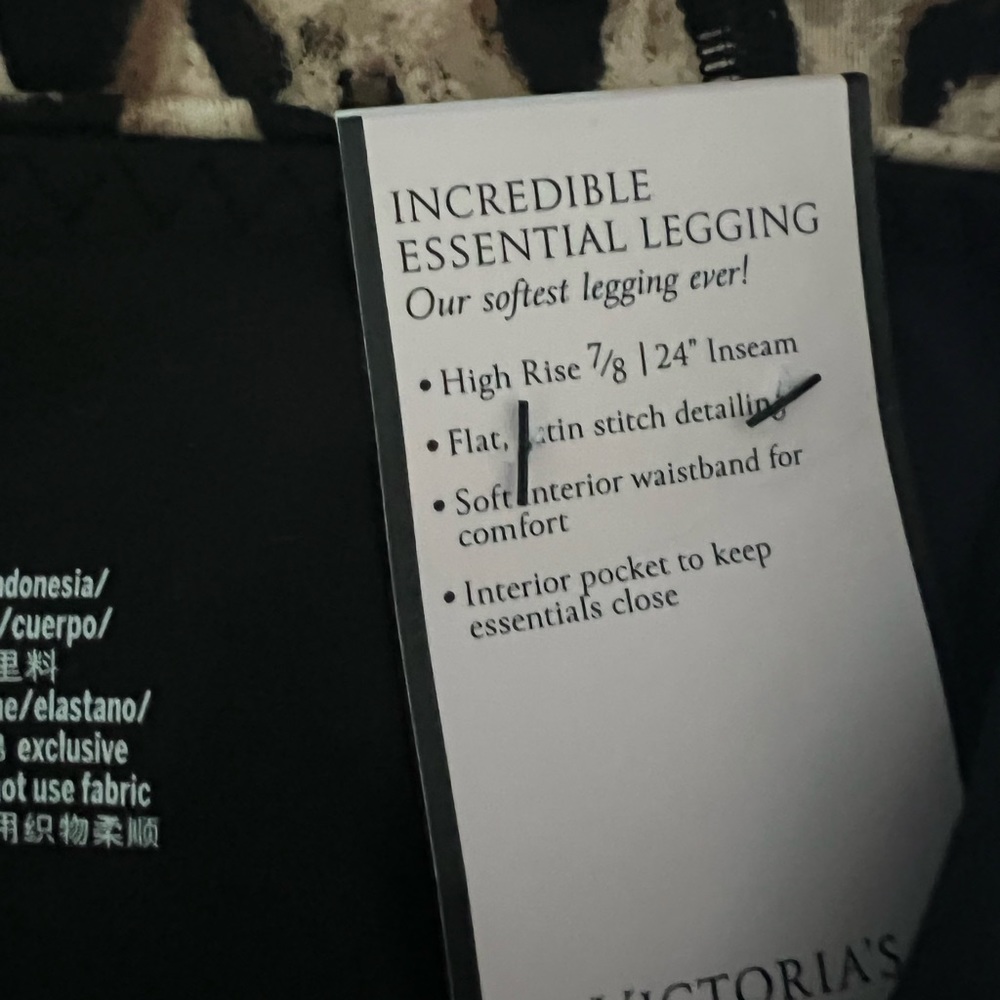 Victorias Secret Incredible Legging✨ - Picture 8 of 8